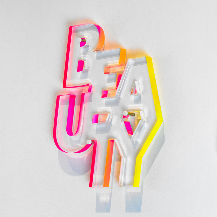 BEAUTY 12'