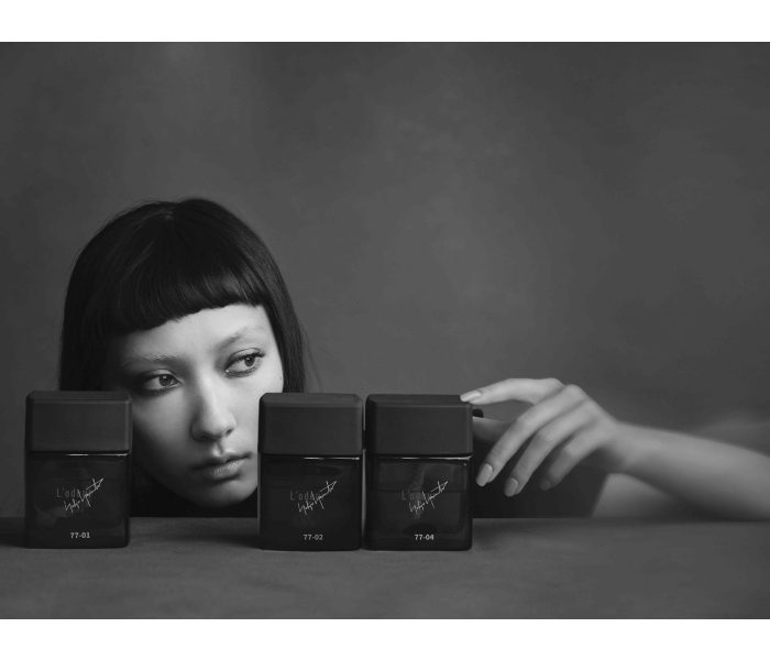 L'odeur Yohji Yamamoto/オドゥール ヨウジ ヤマモト＞ ‟香水嫌い”の 
